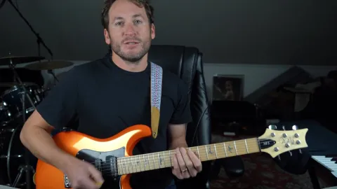 <span>Scarlet Begonias  - Triad Structure</span>
